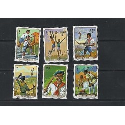 O) 1975 GUINEA, SCOUTS, ACTIVITIES IN CAMP, SET MNH. CTO