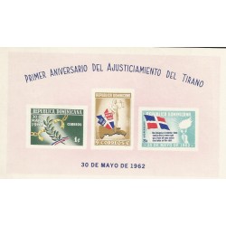 B)1962 DOMINICAN REPUBLIC, BROKEN FETTERS AND LAUREL, JUSTICE, MAP, 1ST ANNIVERSARY EXECUTION OF THE TYRANT, MNH
