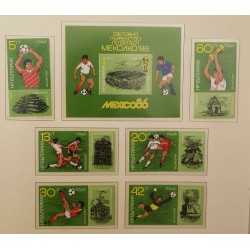 O) 1986 BULGARIA, 1986 WORLD CUP SOCCER CHAMPIONSHIPS- SOCCER PLAYS -ATTACHED LABELS PICTURE MEXICAN LANDMARKS SCT 3168 - 3173