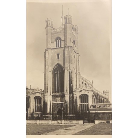 A) 1920, GREAT BRITAIN, GREAT SANTA MARIA, THE CHURCH OF CAMBRIDGE UNIVERSITY, REAL PHOTOGRAPH GUARANTEED, POSTCARD, PRINTED