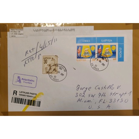 J) 2011 LATVIA, PAIR, PRIORITARIE MAIL, REGISTERED, AIRMAIL, CIRCULATED COVER, FROM LATVIA TO MIAMI