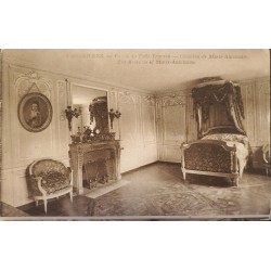 J) 1910 FRANCE, MARIA ANTONIETA'S BEDROOM, POSTCARD