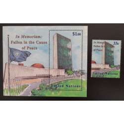 SO) 1999 UNITED NATIONS, BUILDING, FLAG, ARCHITECTURE, SOUVENIR SHEET AND MNH STAMP