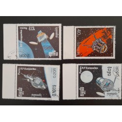 SO) 1988 KAMPUCHEA, SATELLITE, SPACE, WITH SHEET EDGE, USED