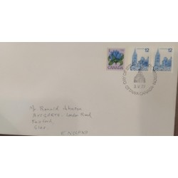 J) 1977 CANADA, FLOWER, EDIFICE, MULTIPLE STAMPS, AIRMAIL, CIRCULATED COVER, FROM CANADA TO ENGLAND