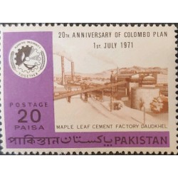 A) 1971, PAKISTAN, CEMENT FACTORY IN ISLAMABAD, ANNIVERSARY OF THE COLOMBO PLAN, MNH