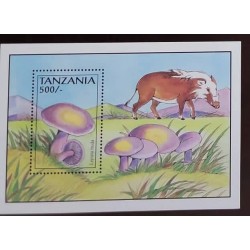 O) 1993 TANZANIA, LEPISTA NUDA, MUSHROOM - STANDING BLUE, WILD BOAR - WILD PIG, MNH